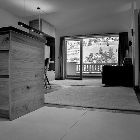 ניוסטיפט אים סטובאיטל Hotel & Appartements Alpenresidenz Viktoria מראה חיצוני תמונה