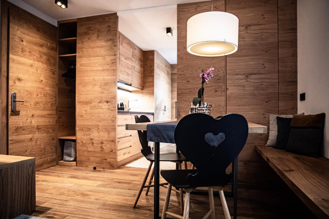 ניוסטיפט אים סטובאיטל Hotel & Appartements Alpenresidenz Viktoria מראה חיצוני תמונה