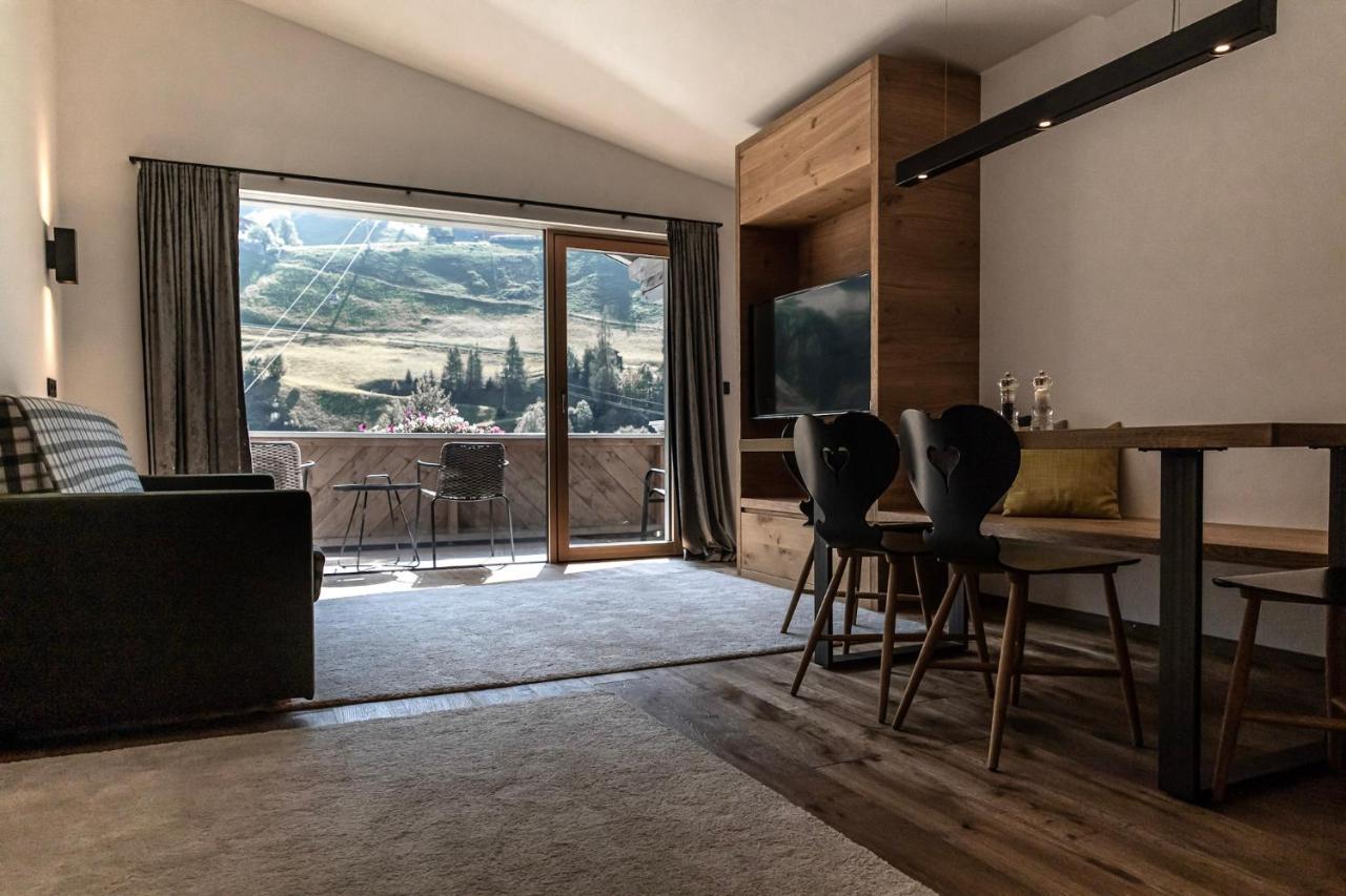 ניוסטיפט אים סטובאיטל Hotel & Appartements Alpenresidenz Viktoria מראה חיצוני תמונה