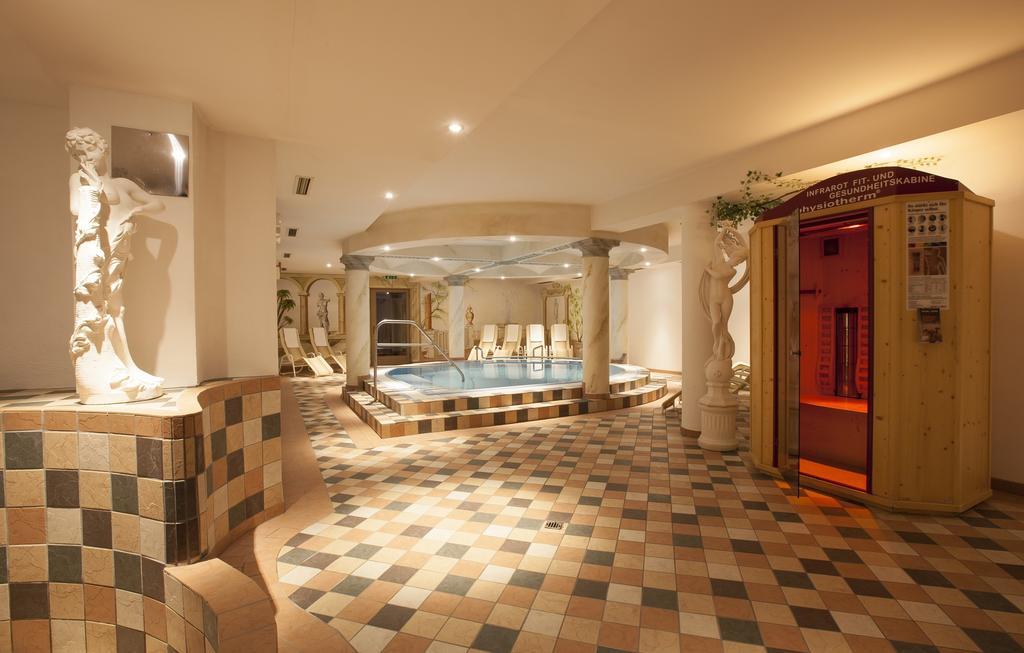 ניוסטיפט אים סטובאיטל Hotel & Appartements Alpenresidenz Viktoria מראה חיצוני תמונה