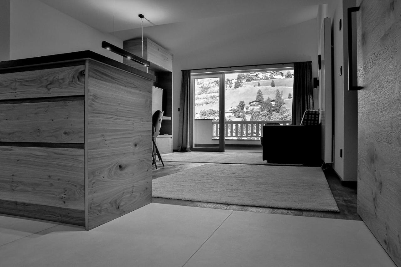 ניוסטיפט אים סטובאיטל Hotel & Appartements Alpenresidenz Viktoria מראה חיצוני תמונה