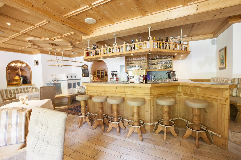 ניוסטיפט אים סטובאיטל Hotel & Appartements Alpenresidenz Viktoria מראה חיצוני תמונה