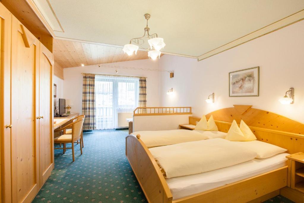 ניוסטיפט אים סטובאיטל Hotel & Appartements Alpenresidenz Viktoria חדר תמונה