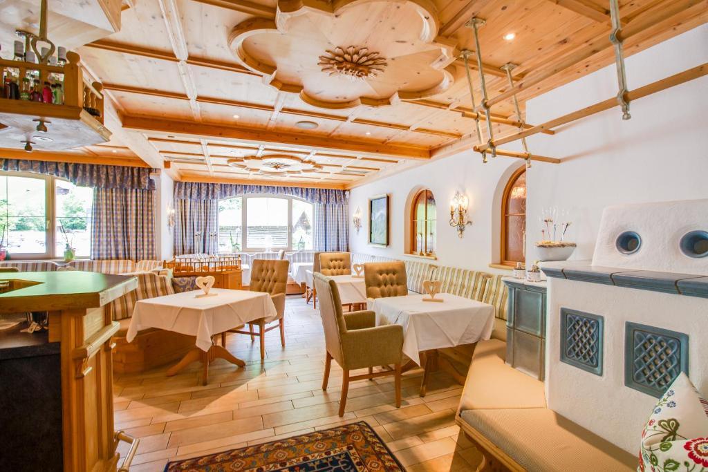 ניוסטיפט אים סטובאיטל Hotel & Appartements Alpenresidenz Viktoria מראה חיצוני תמונה